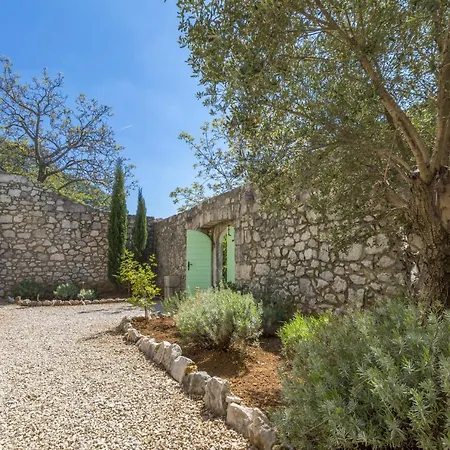 Godec Vikendica Grizane-Belgrad