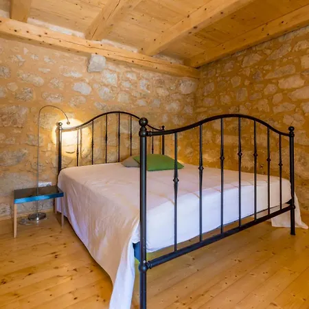 Vikendica Godec Grizane-Belgrad