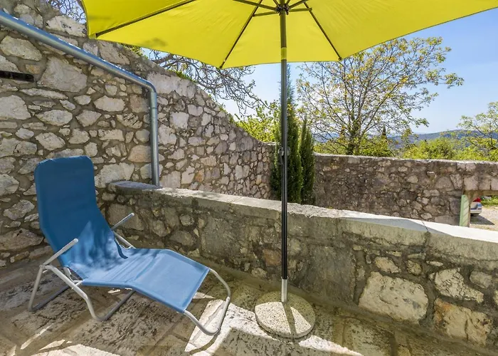 Godec 度假居 Grižane