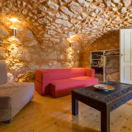 Godec * Grizane-Belgrad